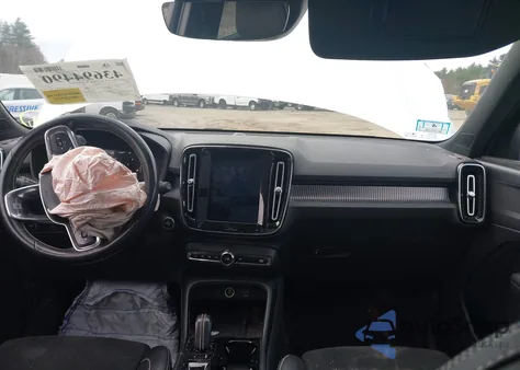 2020 Volvo Xc40 T5 R-Design from USA, damaged, VIN YV4162UM7L2227655